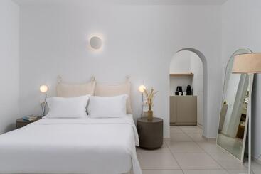 Lilium Hotel Santorini - Fira