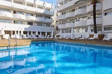Palmanova Beach Apartments by TRH