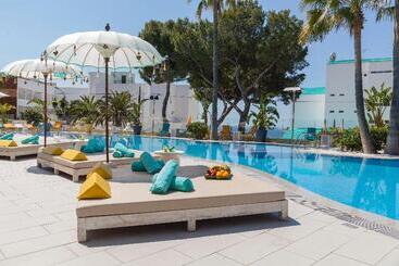 Sotavento Club Apartments  Adults Only