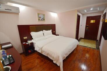 호텔 Greentree Inn Jiangsu Suqian Sucheng District Weishanhu Road Business