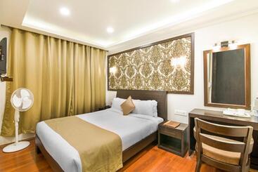 هتل Sherepunjab & Spa