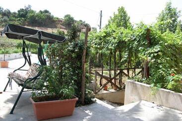 هتل Agriturismo Parra