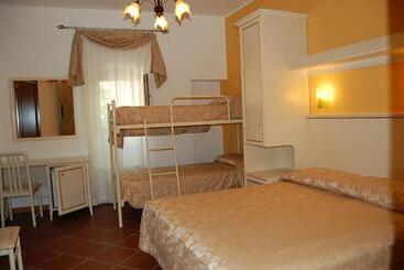 هتل Agriturismo Parra