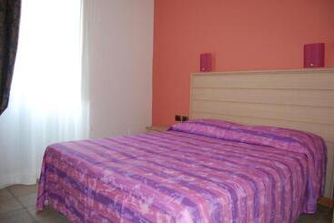 هتل Agriturismo Parra