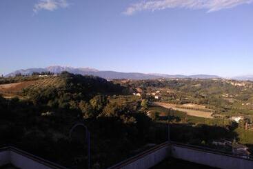 هتل B&b Villa Ciccone