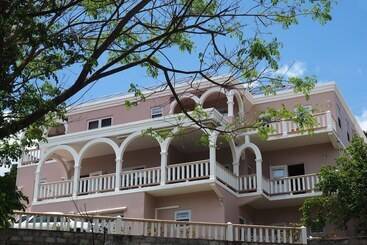 هتل Burcasa: Bed & Breakfast