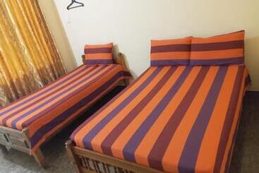 هتل Naaval Beach Villa & Rooms