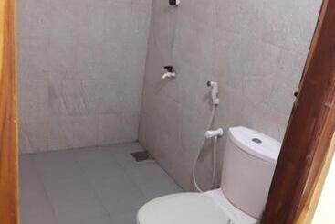 هتل Naaval Beach Villa & Rooms