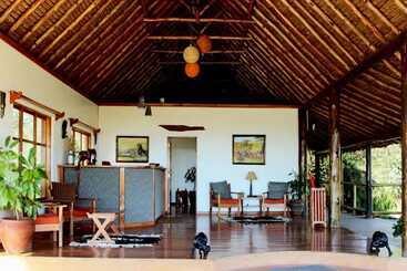 هتل Ziwa Bush Lodge