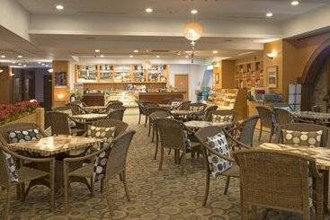 Le Beau Max Resort