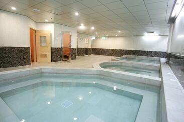 Le Beau Max Resort