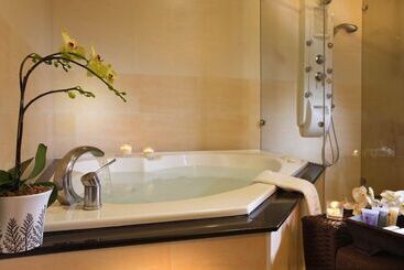 Le Beau Max Resort