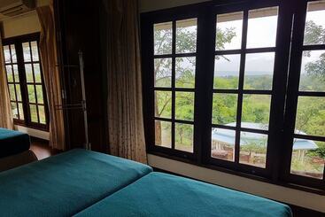 Rai Fhun Pen Jing Resort
