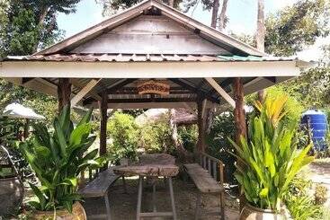 Baan Suan Siri Resort