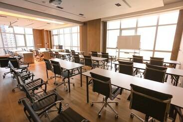 Aj Hotel Hsinchu