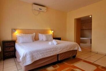 هتل Asda Guesthouse