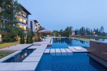 هتل Greenville Laguna