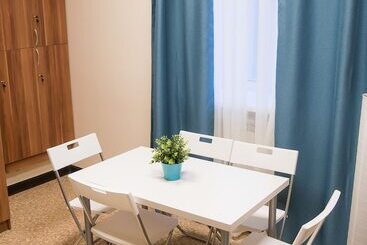 هتل Hostel Zolotoe Koltso
