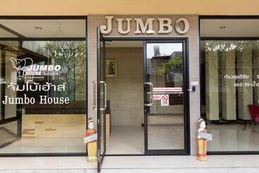 هتل Jumbo House