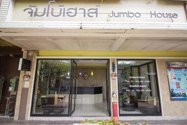هتل Jumbo House