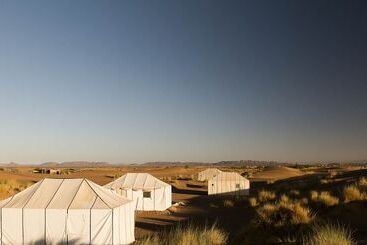 هتل Tinfou Desert Camp