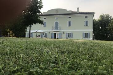 هتل Villa Pepoli