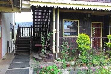 هتل Wayn Zen Rose Cabin
