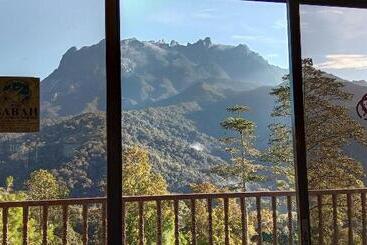 هتل Wayn Zen Rose Cabin