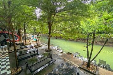 Natthapon Resort Kaeng Kachan