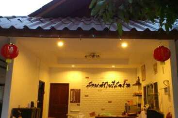 Suanlamyai Resort