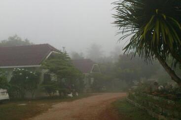Suanlamyai Resort