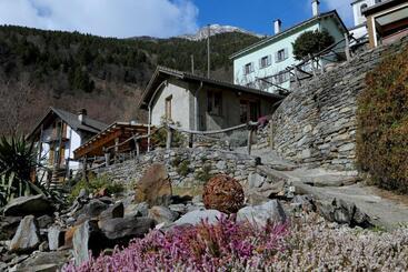 ベッドアンドブレックファースト Casa Dosc