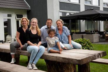 هتل De Slaapfabriek Vakantiehuis En Trainingslocatie