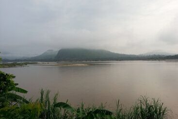 هتل Rim Nam Kong Homestay & Campsite