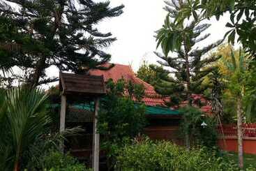 هتل Rim Nam Kong Homestay & Campsite