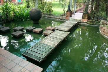 هتل Rim Nam Kong Homestay & Campsite
