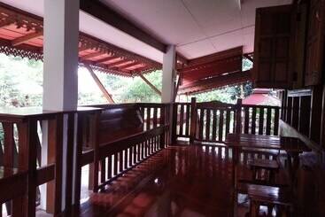 هتل Rim Nam Kong Homestay & Campsite