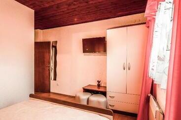 پانسیون Guest House Slavica