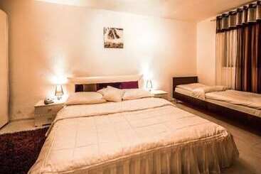 پانسیون Guest House Slavica