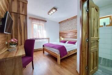 פנסיון Plitvice Ethno House