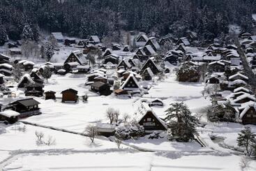 فندق صغير Shirakawago Guest House Kei