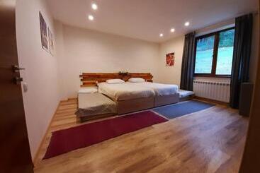 پانسیون Lermont Guest House