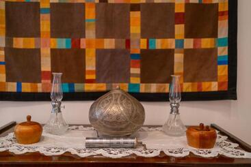 پانسیون Lermont Guest House