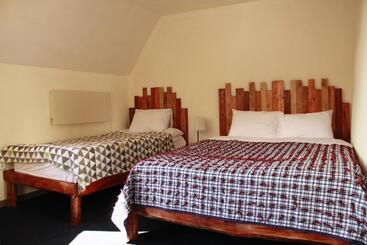 پانسیون Lermont Guest House