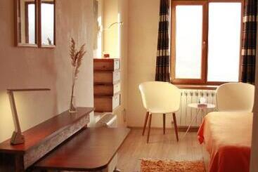 پانسیون Lermont Guest House