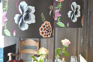 هتل Boerderij Restaurant De Gloepe