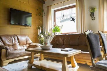 هتل Pension Waldblick Garni
