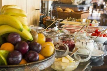 هتل Pension Waldblick Garni