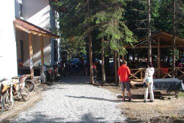 پانسیون Complex Transalpina Lac