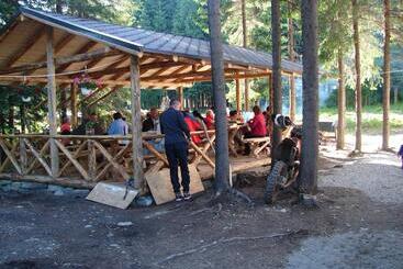 پانسیون Complex Transalpina Lac